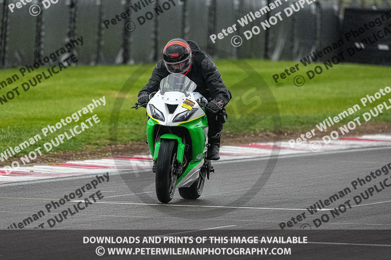 donington no limits trackday;donington park photographs;donington trackday photographs;estoril;event digital images;motorbikes;no limits;no limits trackdays;peter wileman photography;portugal;trackday;trackday digital images;trackday photos